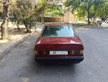 Mercedes 190-5