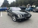 Mercedes E 240-1