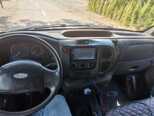 Ford Transit-16