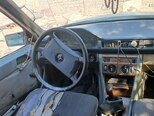 Mercedes 200-2