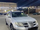 Mitsubishi Outlander-2