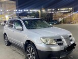 Mitsubishi Outlander-1