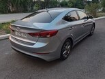 Hyundai Elantra-3