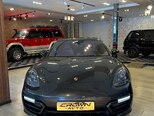 Porsche Panamera 4S-2