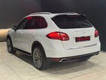 Porsche Cayenne-5