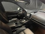 Porsche Cayenne-14