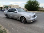 Mercedes E 270-3