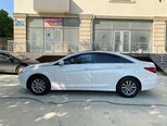 Hyundai Sonata-4