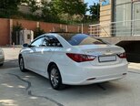 Hyundai Sonata-6