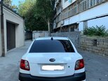 Kia Rio-4