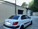 Kia Rio-5