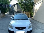 Kia Rio-8