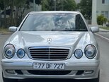Mercedes E 240-2