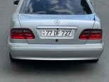 Mercedes E 240-4