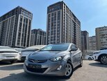 Hyundai Avante-1