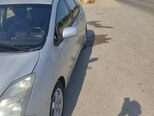 Toyota Prius-8