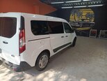 Ford Tourneo Connect-11
