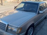 Mercedes 200 D-2
