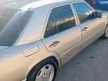 Mercedes 200 D-3