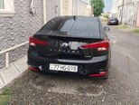 Hyundai Elantra-2