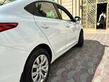 Hyundai Accent-6