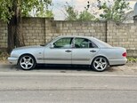 Mercedes E 230-5