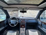 Mercedes E 230-7