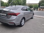 Hyundai Accent-5