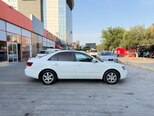Hyundai Sonata-8