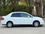 Nissan Tiida-4