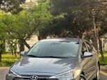 Hyundai Elantra-2