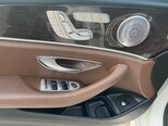 Mercedes E 300-19