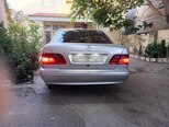 Mercedes E 280-4