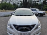 Hyundai Sonata-1