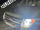 Mitsubishi Pajero-9