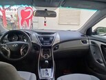 Hyundai Elantra-5