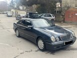 Mercedes E 220-7