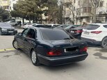 Mercedes E 220-4