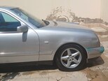 Mercedes E 200-4