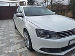 Volkswagen Jetta-8