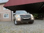 Mitsubishi Pajero-20