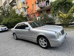 Mercedes E 270-6