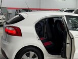 Kia Rio-23
