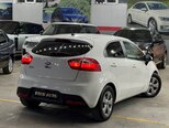 Kia Rio-5
