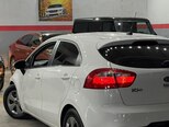 Kia Rio-8