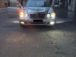 Mercedes E 240-3