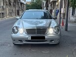 Mercedes E 240-1