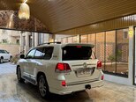 Toyota Land Cruiser-8