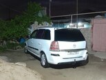 Opel Zafira-2
