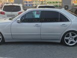 Mercedes E 270-5